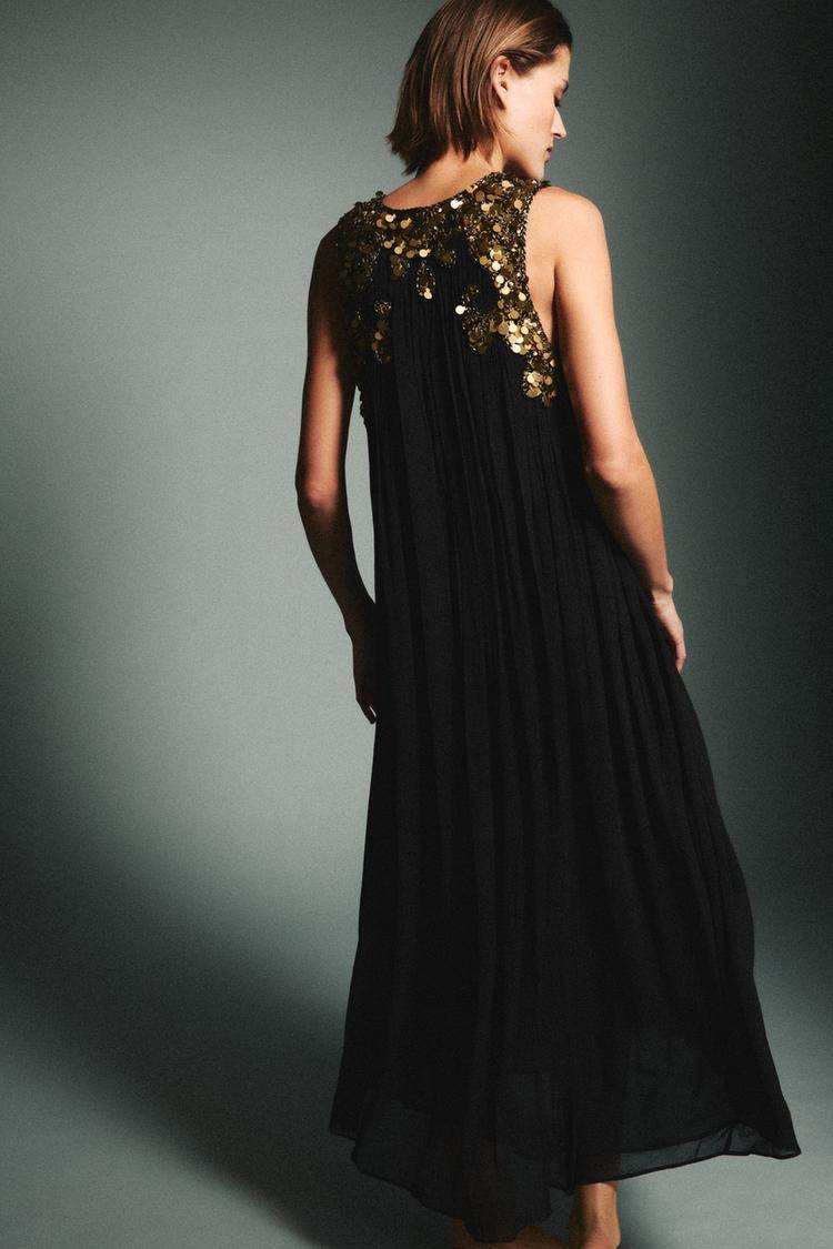 10 najlepših haljina za doček Nove godine koje deluju skupo