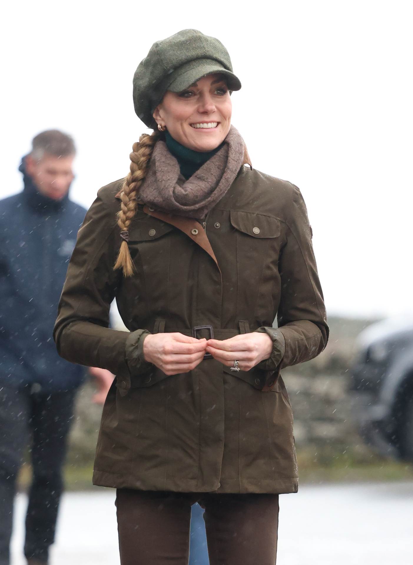 Kate Middleton sa newsboy kapom.