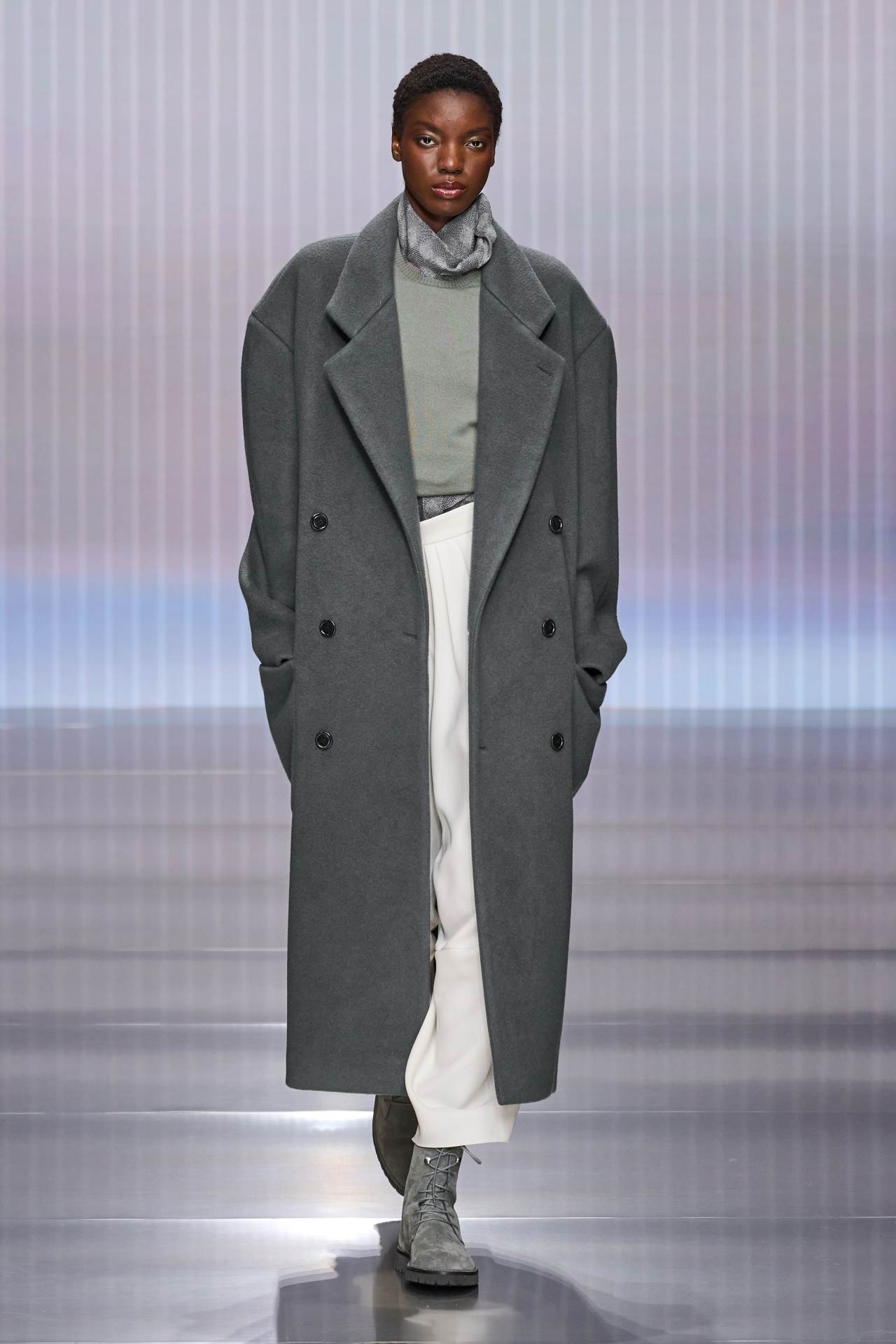 Giorgio Armani F26 020.jpg