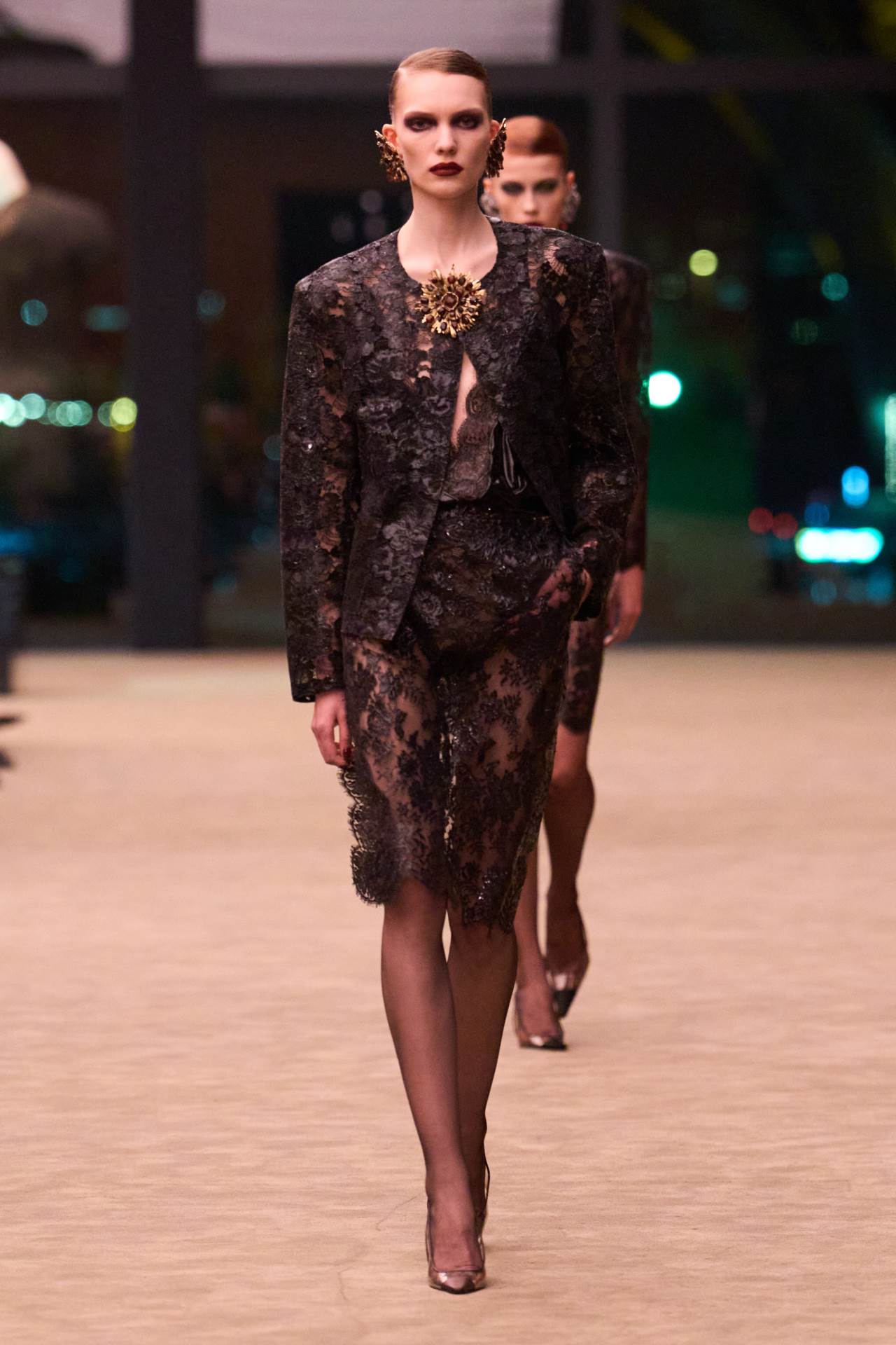 Saint Laurent F26 033.jpg