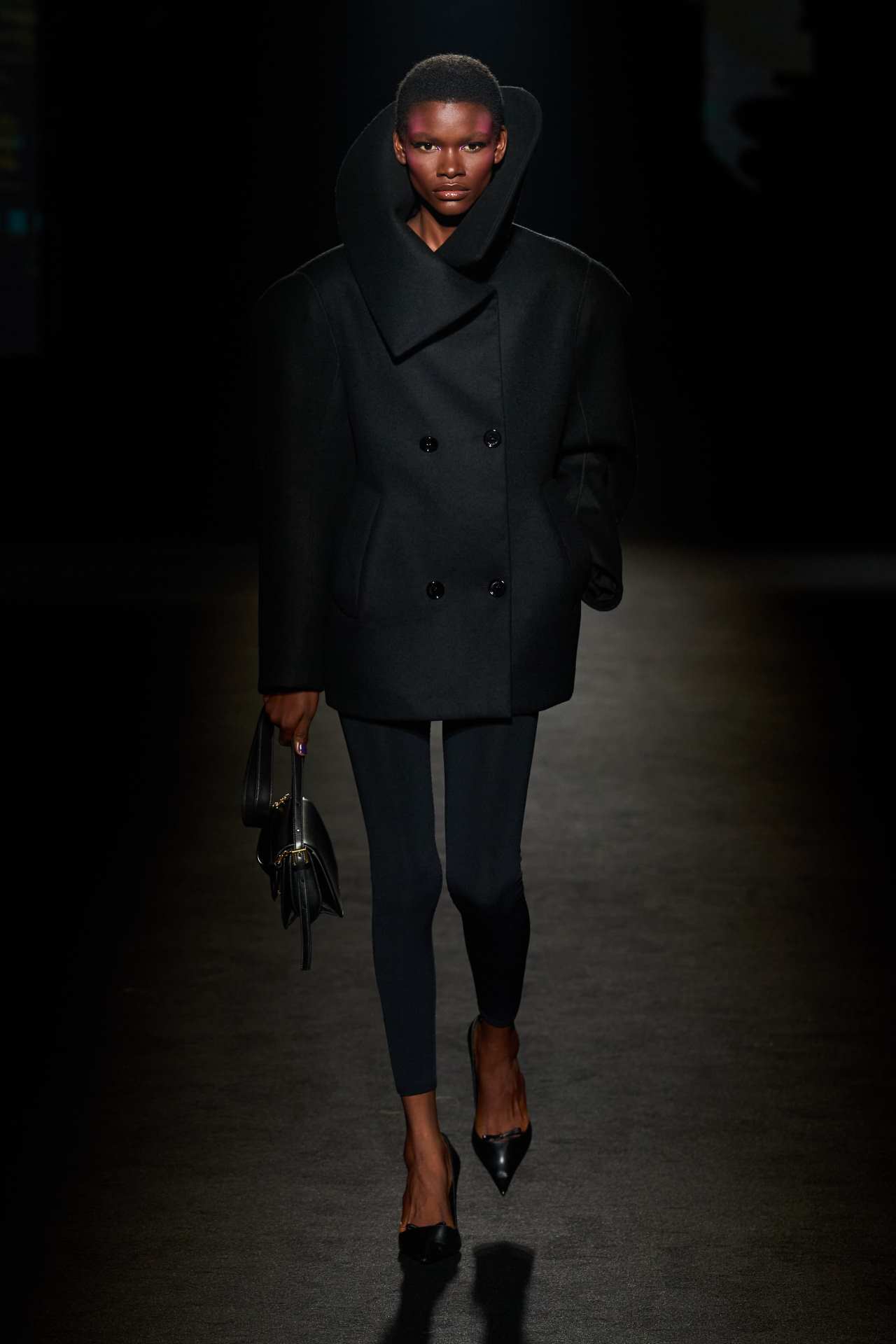 Balenciaga F26 002.jpg