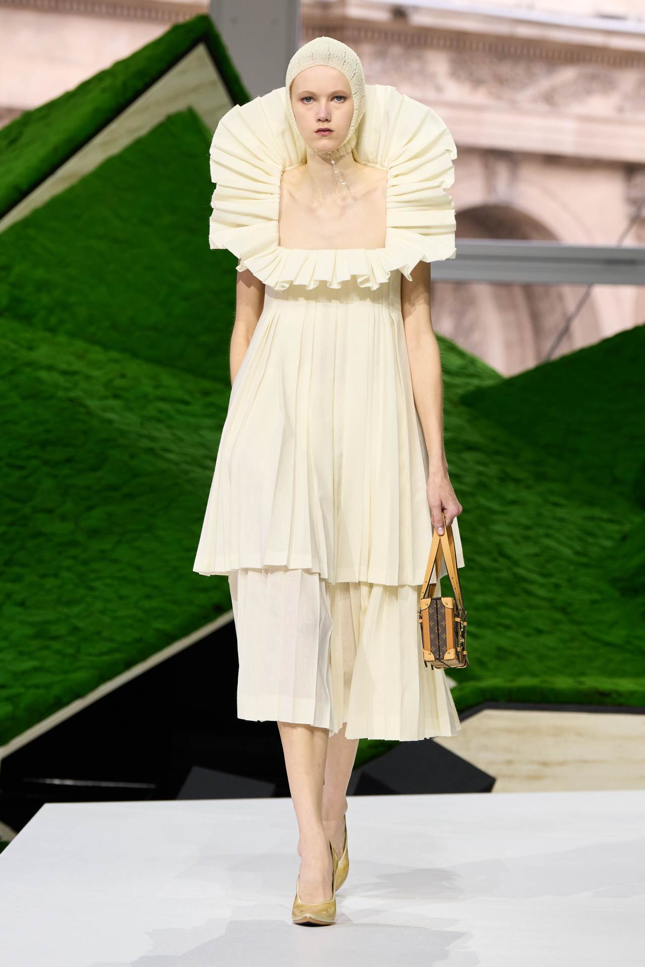 Louis Vuitton revija u Luvru za jesen zimu 2026 2027