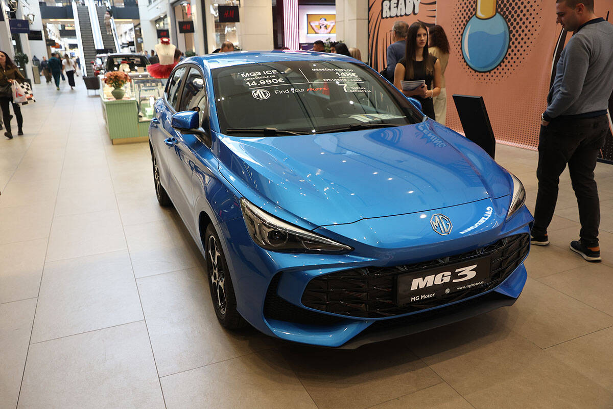 Galerija automobila (23).jpg