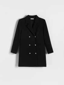 Crna haljina sako kroja.