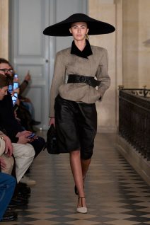 Jacquemus PO F26 013.jpg