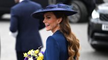 Kate Middleton u tamnoplavoj haljini na Danu Komonvelta.