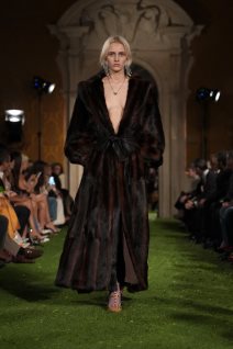 001_VALENTINO_FW2627.jpg