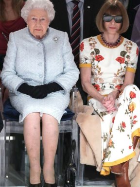 Najbolja modna izdanja kraljice Elizabeth II