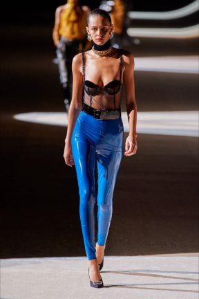 Da li biste smeli? Nova Yves Saint Laurent kolekcija izaziva vas da konačno izbacite seksepil na površinu!