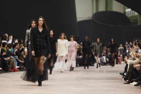 chanel_fw-2025-26-rtw-show-ambiance-copyright-chanel-16-hd-HD.jpg