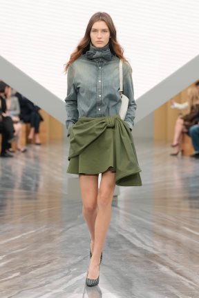 Christian Dior S26 018.jpg