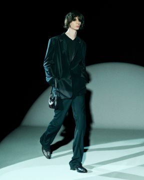 Gucci PreFall PO F26 002.jpg