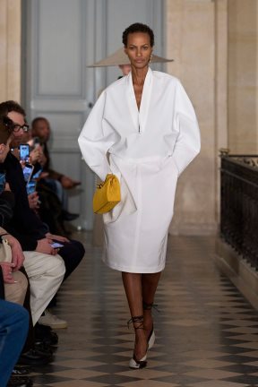 Jacquemus PO F26 008.jpg