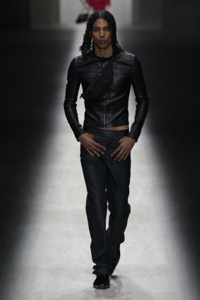 Gucci F26 016.jpg