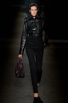 Balenciaga F26 009.jpg