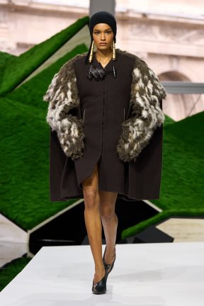 Louis Vuitton revija u Luvru za jesen zimu 2026 2027