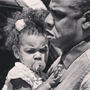 Neodoljiva sličnost Blue Ivy i mame Beyonce