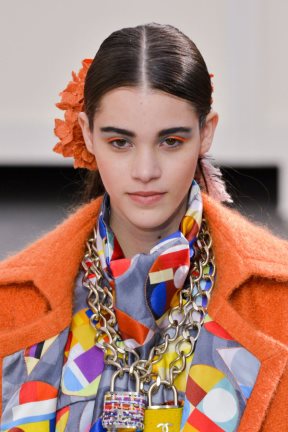 Make up trend: Senke i ajlajneri u jarkim bojama