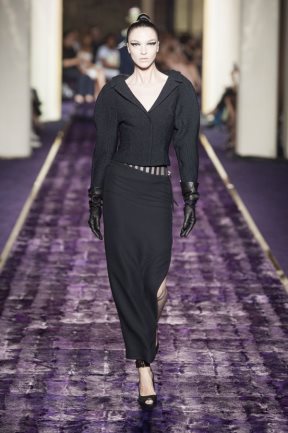 Atelier Versace: Oda kroju i luksuznim pedesetim