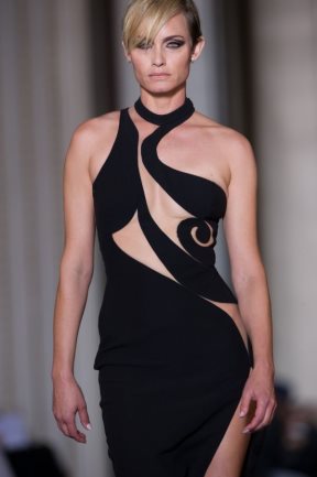 Seksepil sa X faktorom: 8 najlepših haljina iz prolećne couture kolekcije Atelier Versace