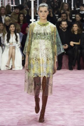 Dior: Magija tri prošle dekade u novoj kolekciji visoke mode