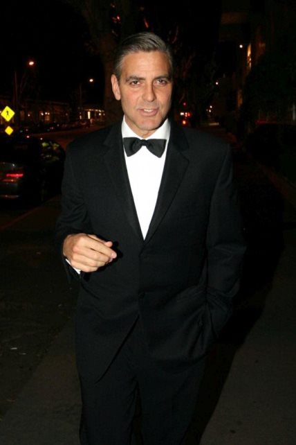 George Clooney jedan je od najlepših muškaraca svih vremena.