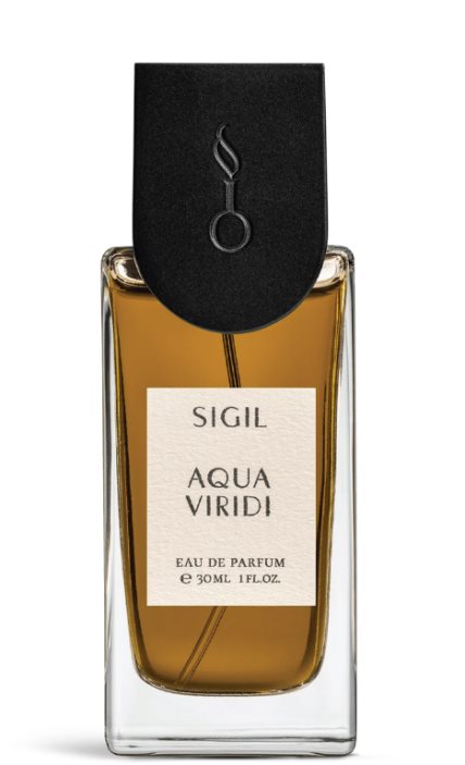 Sigil Aqua Viridi je osvežavajuć i čist miris koji neodoljivo podseća na plažu i okean.