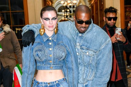 Kanye West sa novom devojkom na Nedelji mode u Parizu.