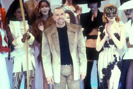 Preminuo Thierry Mugler, avangardni modni dizajner.