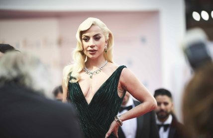 Lady Gaga na dodeli BAFTA nagrada 2022. prošetala u izdanju o kom će se danima pričati.