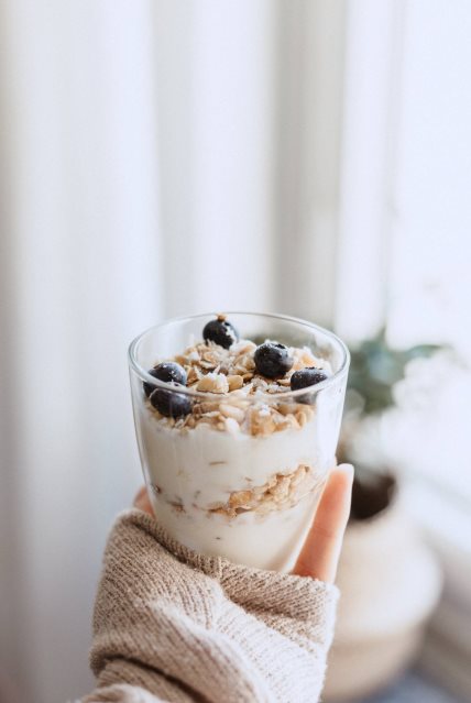 Ako ste u potrazi za načinom ishrane koji bi vam pomogao da u rekordnom roku izgubite kilograme, možda je jogurt dijeta pravo rešenje za vas!