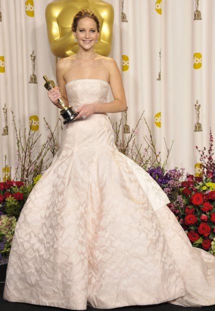 Jennifer Lawrence nosila je najskuplji haljinu ikada na dodeli Oskara.