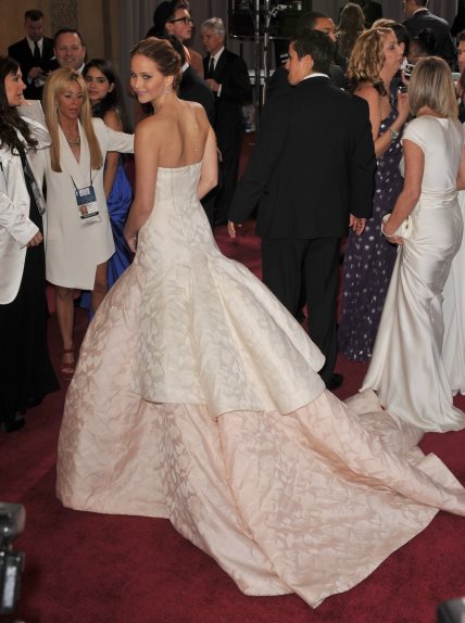 Jennifer Lawrence je pobednica najskuplje haljine ikada viđene na dodeli Oskara.