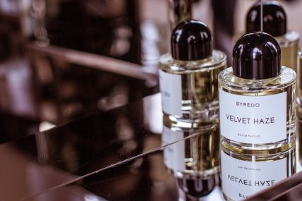 Ovo je lista 5 najboljih parfema koji su osvojili svetsko tržiste u 2023-oj.