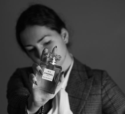 Chanel parfemi važe za klasike, a u moru različitih nota, 5 mirisa se izdvaja sa epitetom bezvremenih.