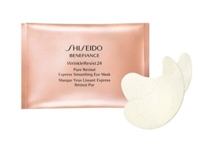 Shiseido – Benefiance WrinkleResist24 Pure Retinol Express Smoothing Eye Mask sa retinolom eliminiše umorne podočnjake.