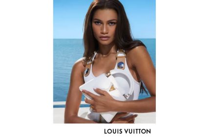 CAPUCINES-Louis-Vuitton-Zendaya (1).jpeg