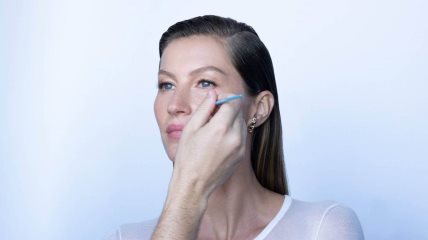 Pravilno šminkanje podočnjaka i tamnih kolutova oko očiju