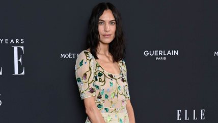Alexa Chung u nežnoj cvetnoj haljini na ELLE Style Awards u Londonu.
