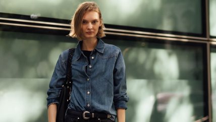 Milano street style devojka u teksas košulji