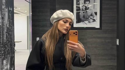 Jennifer Lopez sa beretkom