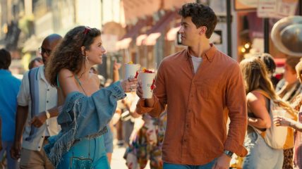 Kadar iz filma, People we meet on vacation