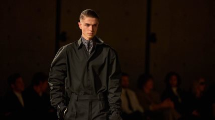 Saint Laurent m atm F26 005.jpg