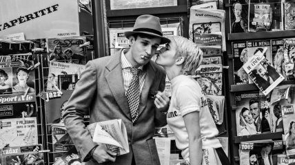 Zoey Deutch i Aubry Dullin u filmu  Nouvelle Vague (2025).