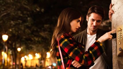 Lily Collins i Lucas Bravo u Netflixovoj seriji Emily in Paris.