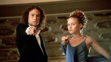 Heath Ledger i Julia Stiles u filmu Ten Things I Hate About You.