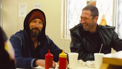 Jon Bernthal i Ebon Moss-Bachrach u specijalnoj epizodi serije The Bear.