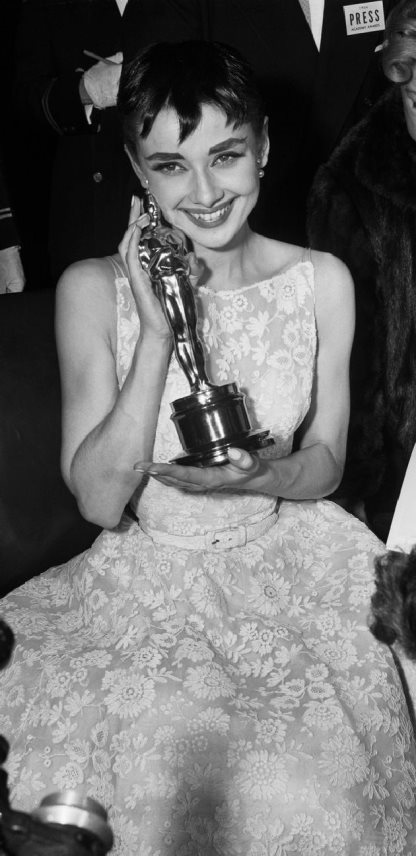 Audrey Hepburn u Givenchy haljini