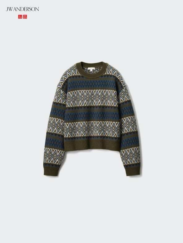 Uniqlo skaninavski džemper iz kolekcije JW Anderson u zelenoj i plavoj kombinaciji boja.