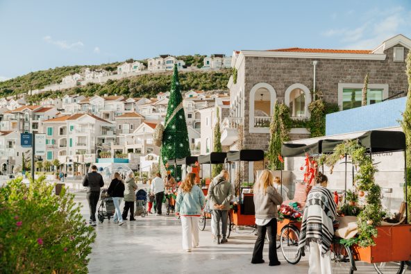 Marina Village Promanda - praznicni bazar, Luštica